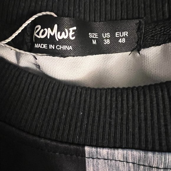 ROMWE Men's Gingham Sweatshirt with Pocket (NWT) - Picture 2 of 5